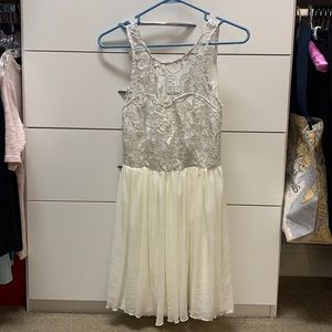 Francesca’s white mini dress